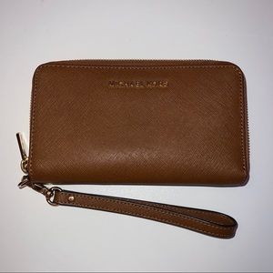 Michael Kors Wristlet Wallet